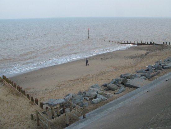 The whole of the defended frontage benefits from a groyne field which traps sand and has formed wide beaches.