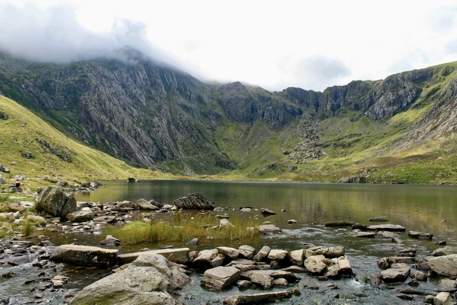 Cwm Ideal, a cwm (corrie) in Snowdonia, Wales.