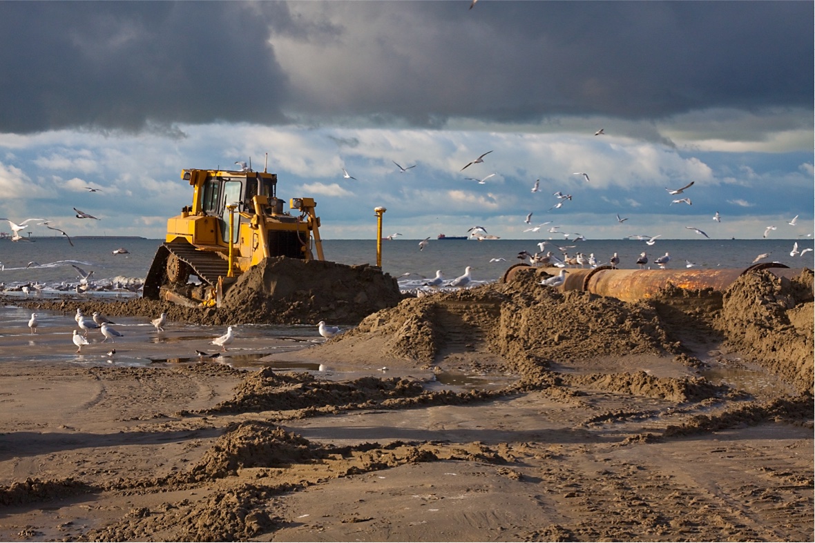 Beach reprofiling